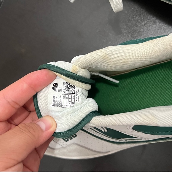 Sneakers size 7 - Picture 5 of 8